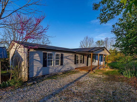 3rd image of 262 Oak Ridge Rd