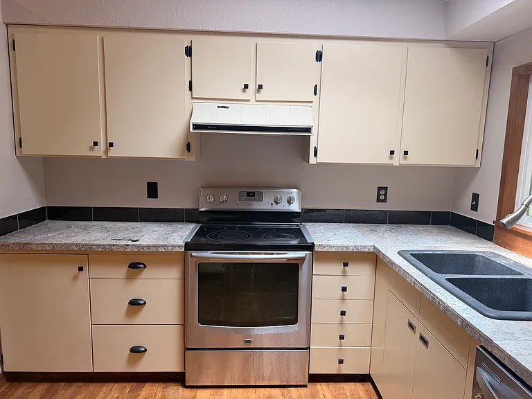 163 Thomason Ln #1 — Photo 2