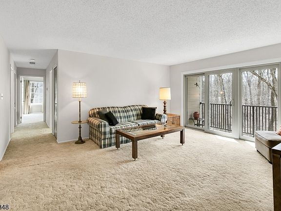 3rd image of 347 Penns Way