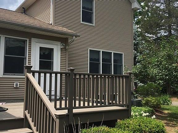 4th image of 65 Hatfield St #A