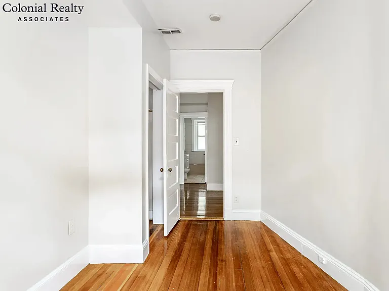 10 Strathmore Rd #22 — Photo 20