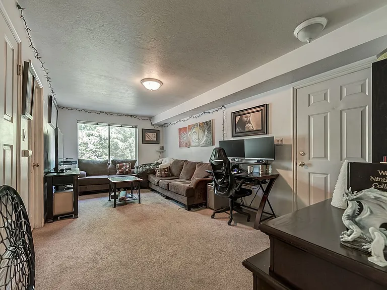 432 N 500 E #1 — Photo 4