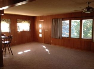 2013 Mullin Rd, Dubuque, IA 52001