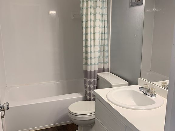 4th image of 7708 Hazelcrest Dr