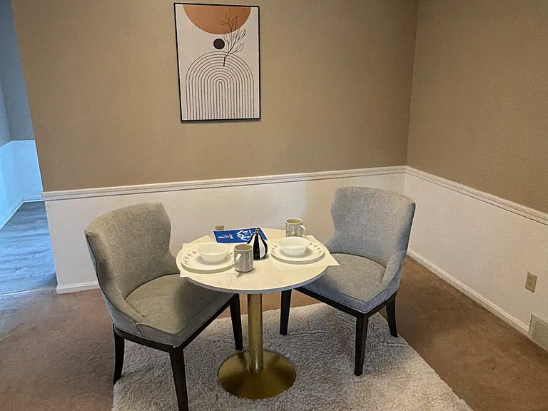 75 Mayflower Dr #4 — Photo 12