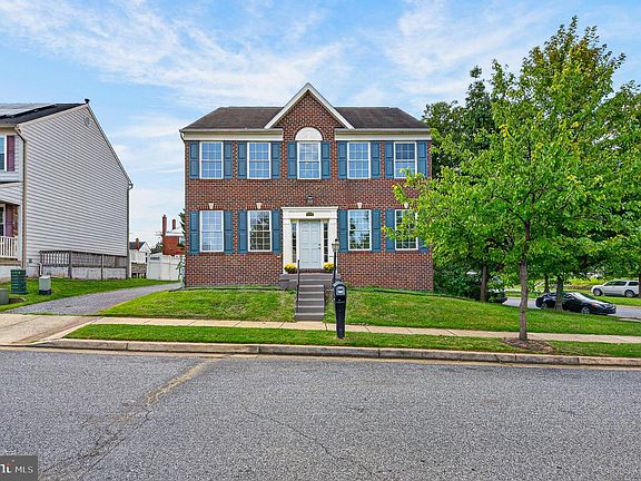 2nd image of 239 Seamaster Rd