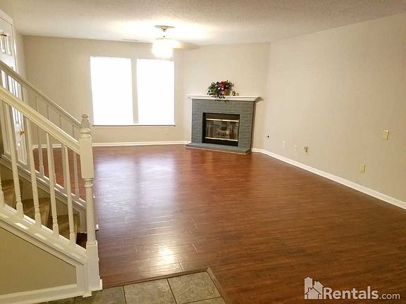 2nd image of 3351 Brandenburg Blvd