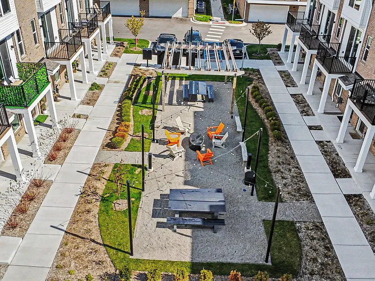 The Residences at Sakura Novi — Photo 61