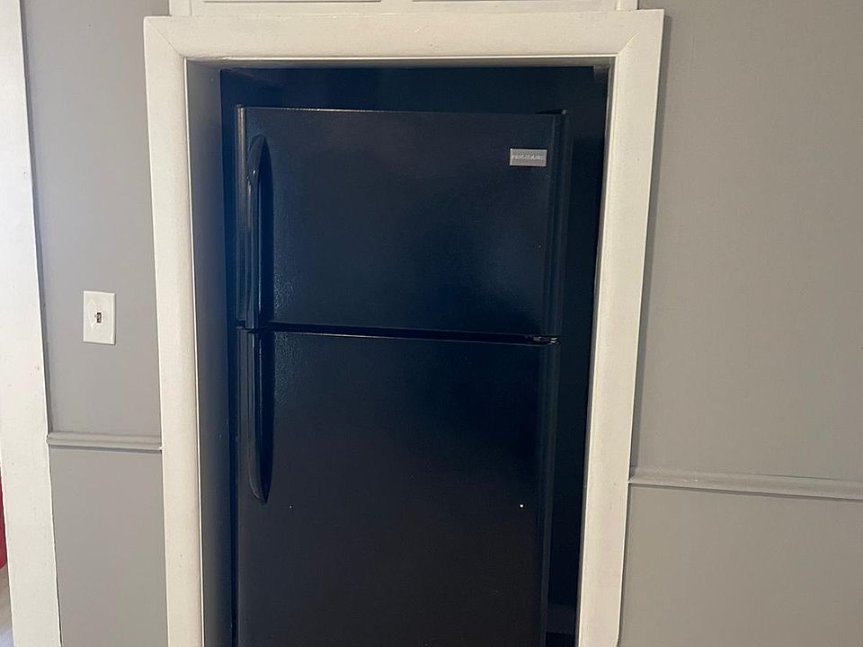 15 Bassett St Ansonia, CT, 06401 Apartments for Rent Zillow