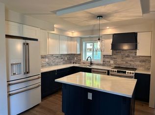 523 E Walled Lake Dr, Walled Lake, MI 48390