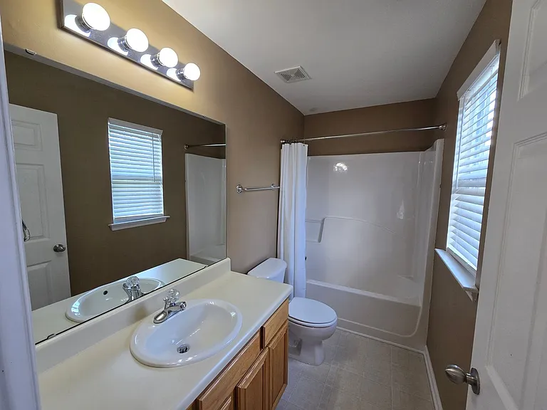 9804 Blackwell Dr — Photo 16