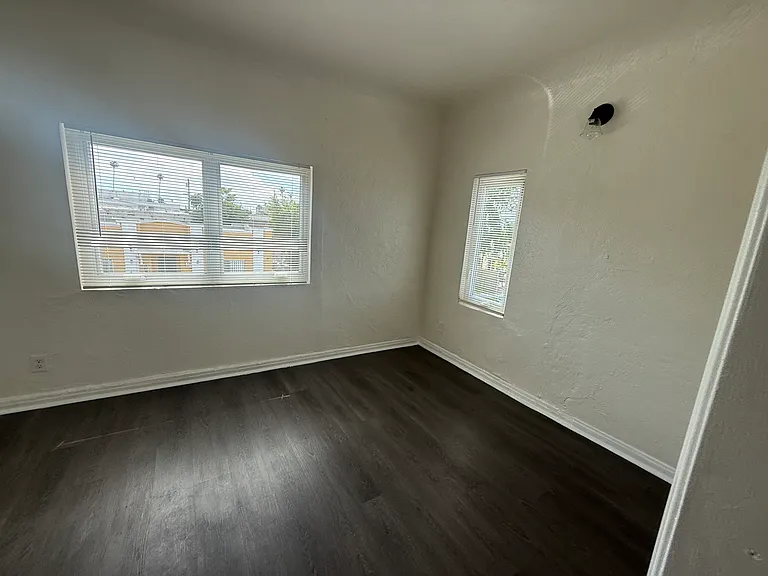 329 W Magnolia St #6 — Photo 11