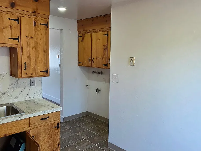 310 Moonlite Dr — Photo 4