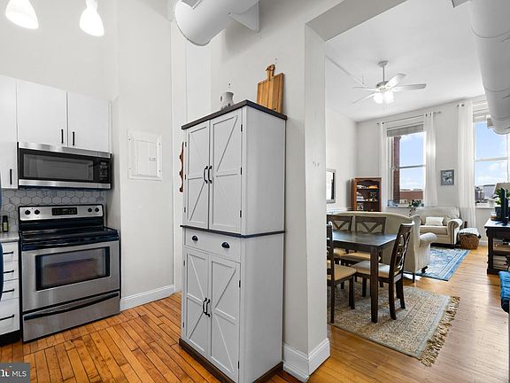 5th image of 511 S Bond St Unit 302