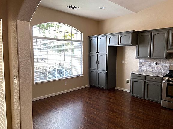 5th image of 5907 Chancellor Way