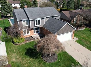 46842 Foxtail Ct, Macomb, MI 48044