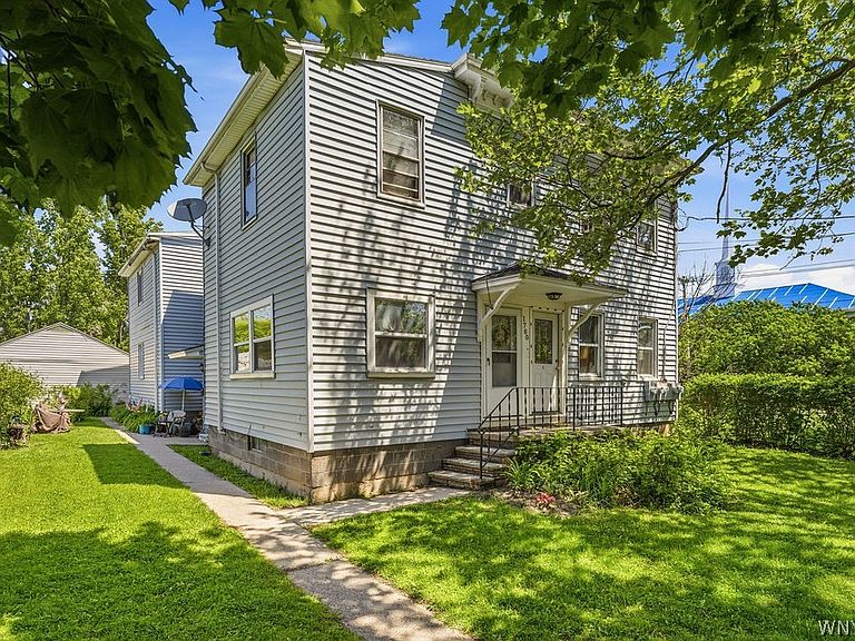 Listing photo 2
