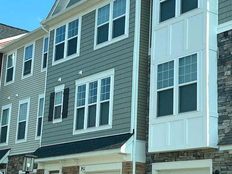 633 Eking Green Dr — Photo 2