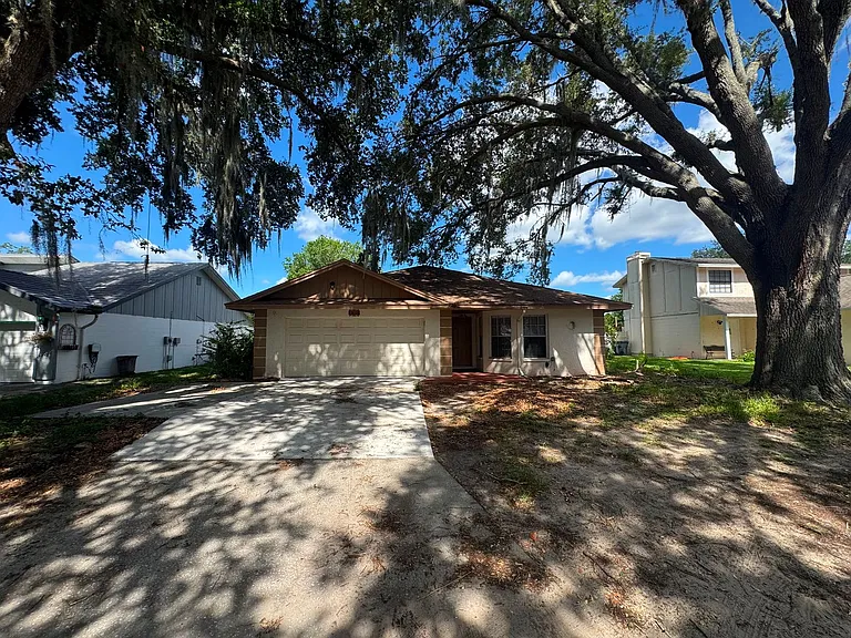 5818 Bambi Dr — Photo 2