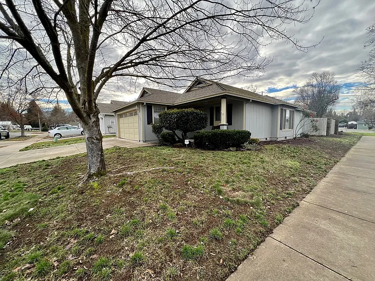 1902 Regal Ave — Photo 22