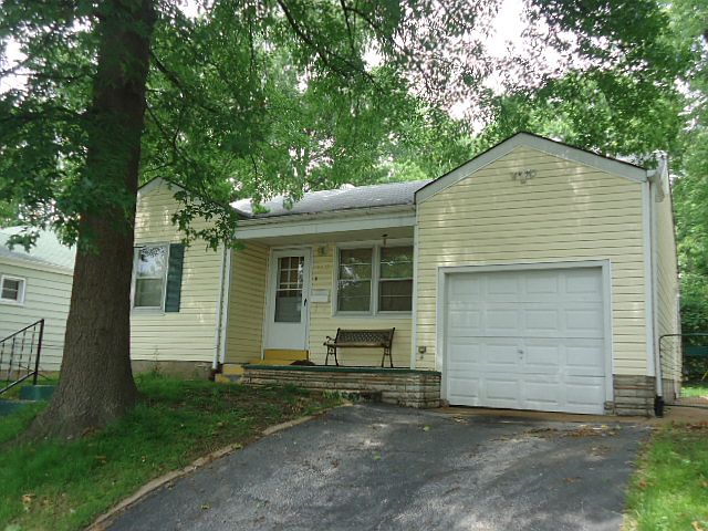 1st image of 2437 Akins Dr