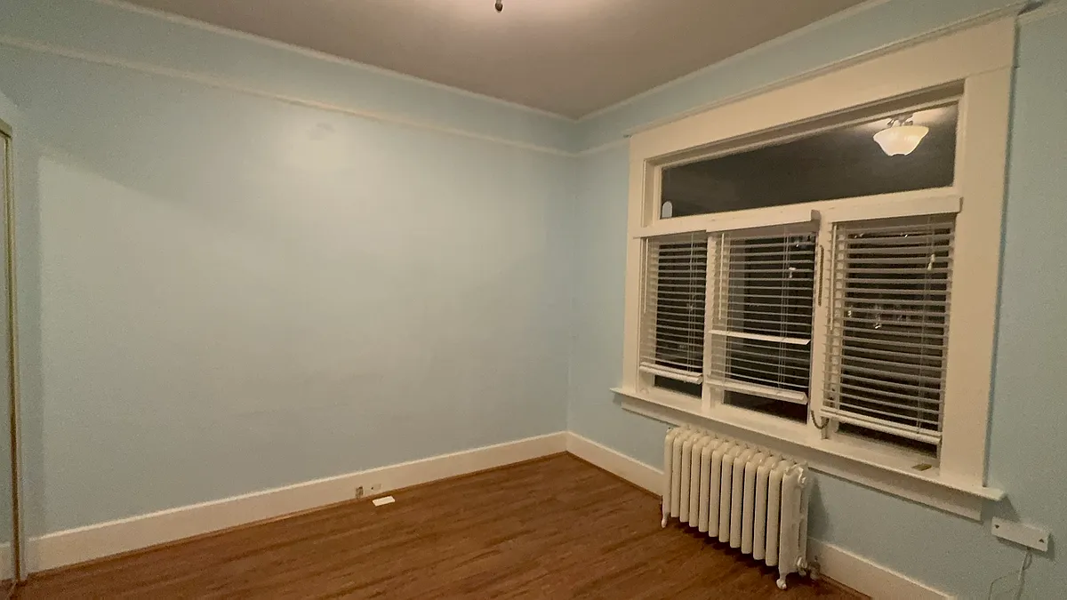 Building Photo - 306 Esmond Ave #3