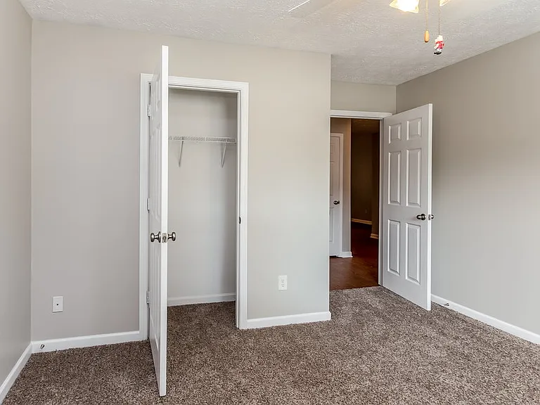 173 Waters Edge Dr — Photo 10
