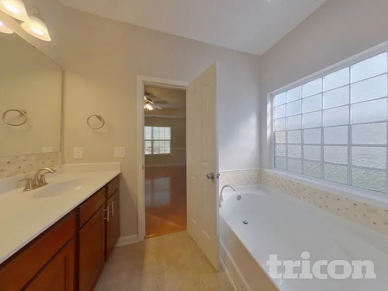 2558 Fiddlers Glenn Dr — Photo 11