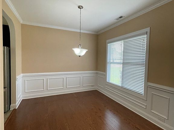 4th image of 3537 Dunkirk Ct