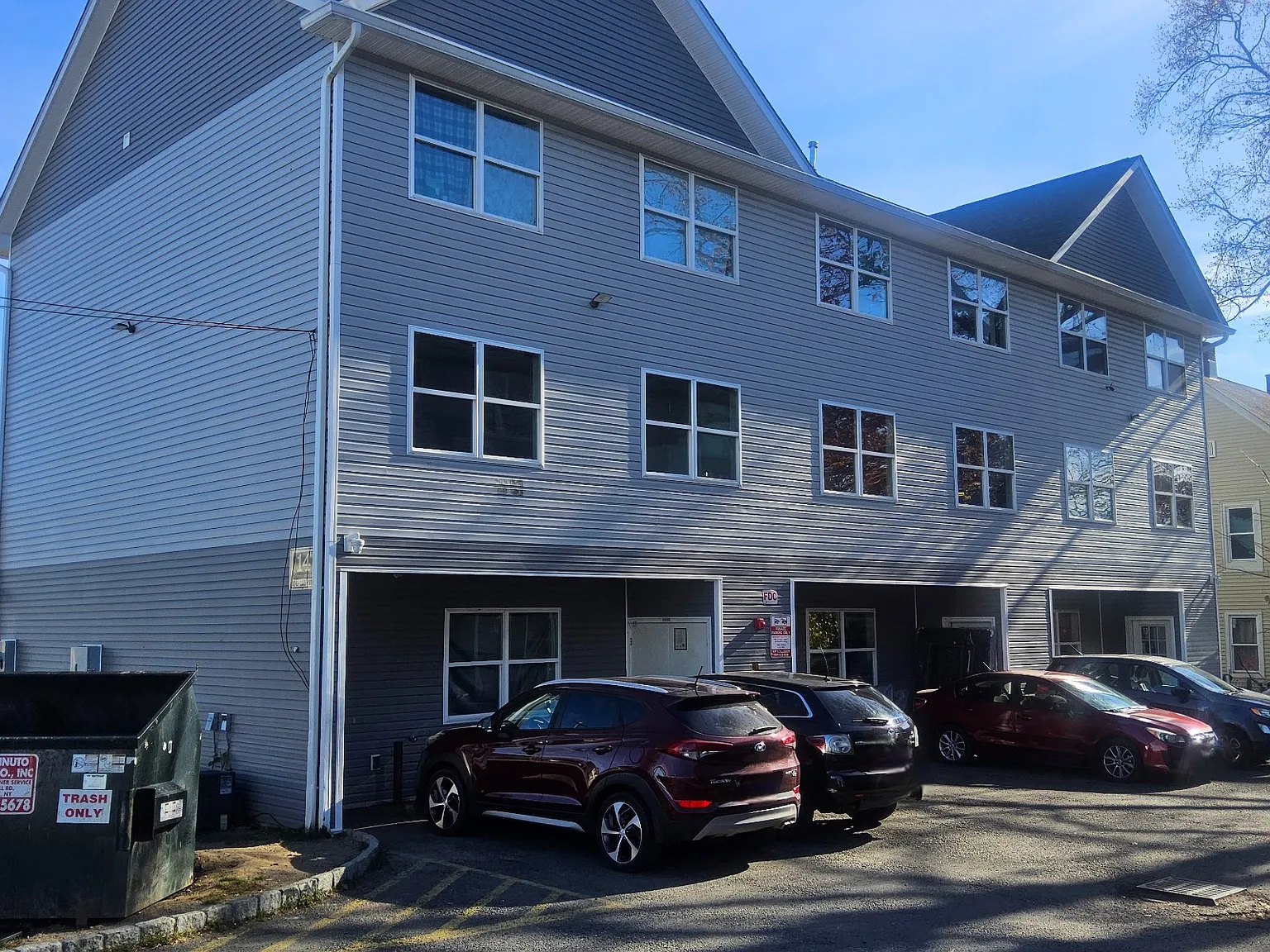 12 Crispus Attucks — Photo 2