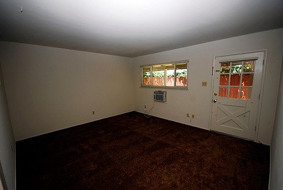 3rd image of 221 D St APT B