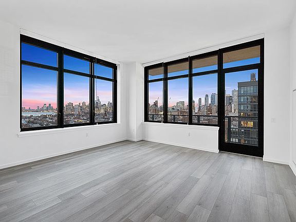 3rd image of 504 Sackett St #2103