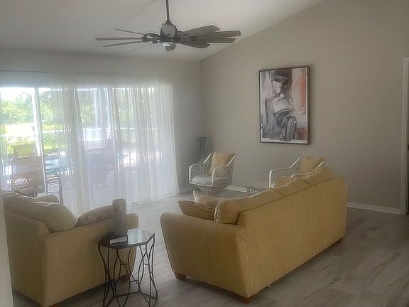 5th image of 1033 Beckley Cir