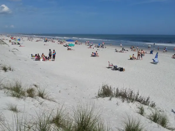 183 5th Ave S, Jacksonville Beach, FL 32250