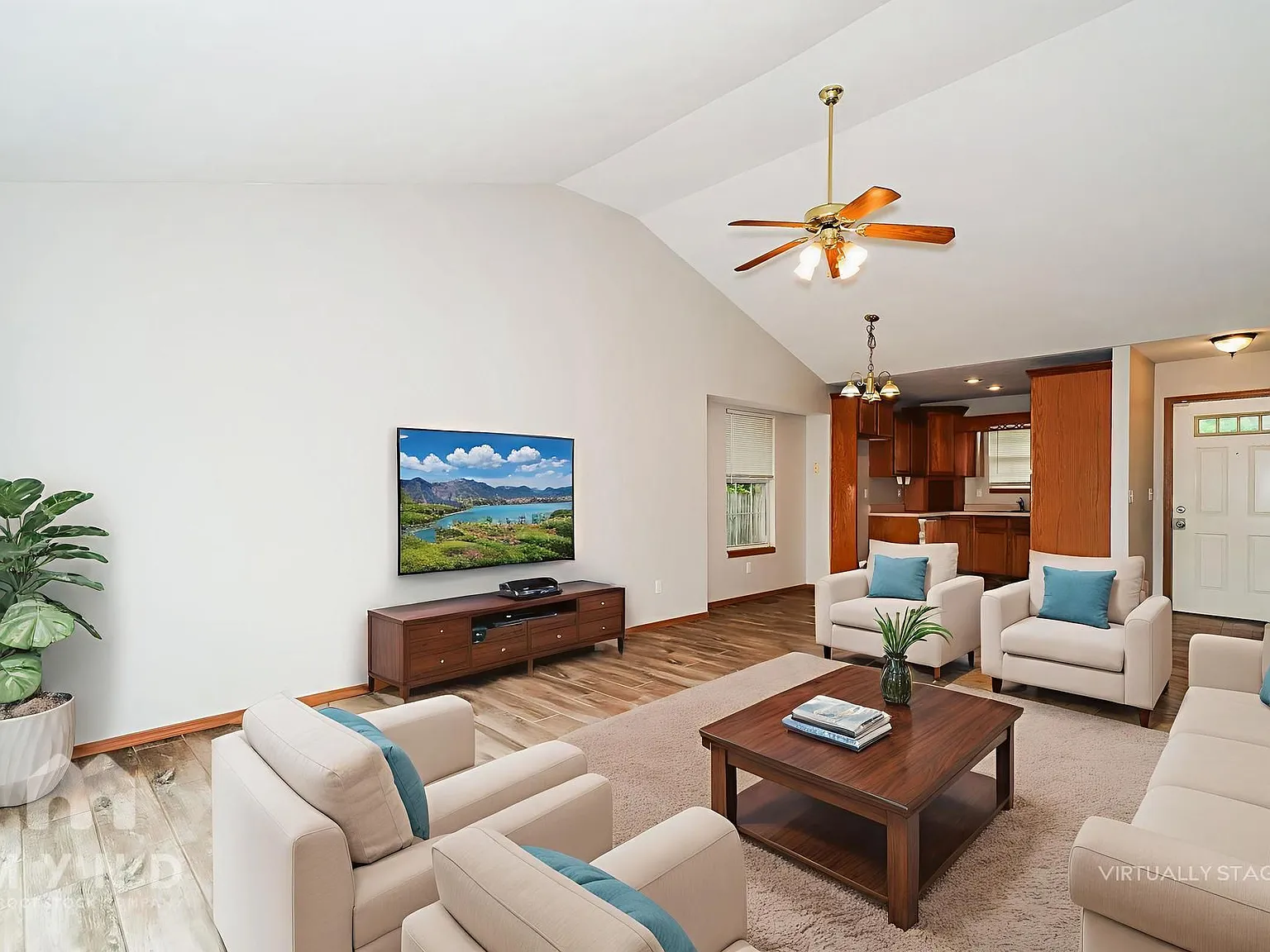 3 bed, 2.0 bath, 1500 sqft, $1,549 — Photo 2