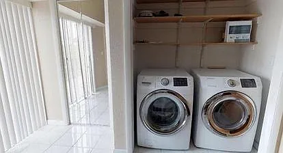 4 bed, 1380 sqft, $4,500 — Photo 4