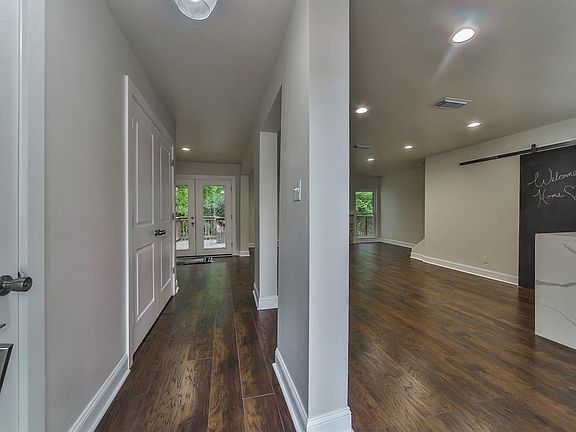 4th image of 716 Worthshire St