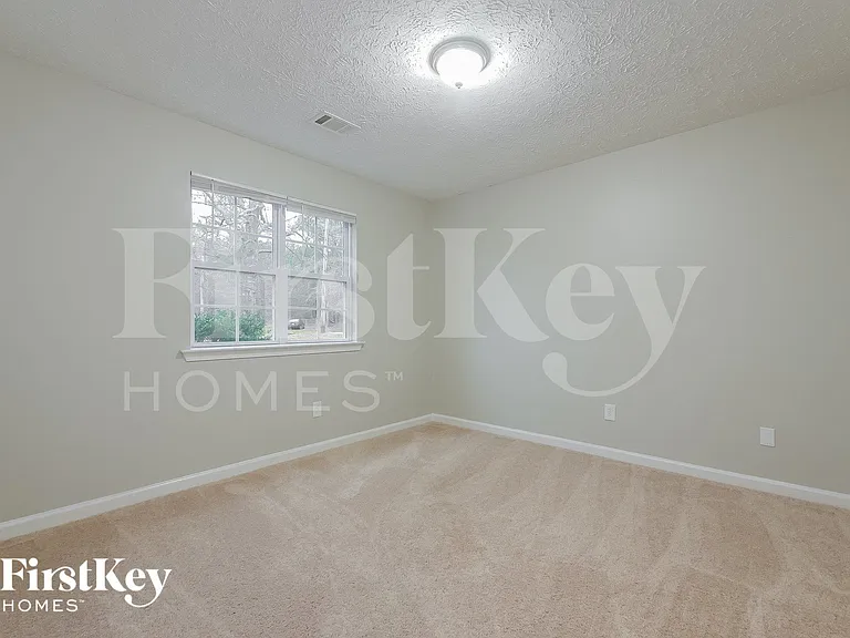 400 Lone Oak Dr — Photo 13