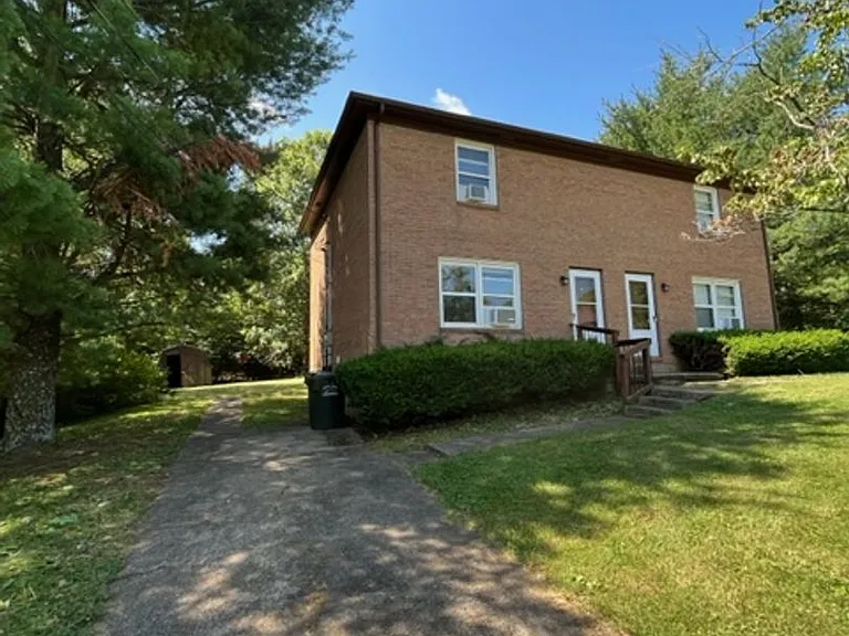 314 Walters Ln — Photo 2
