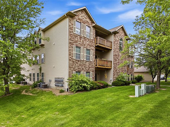3rd image of 2853 Coral Ct APT 304