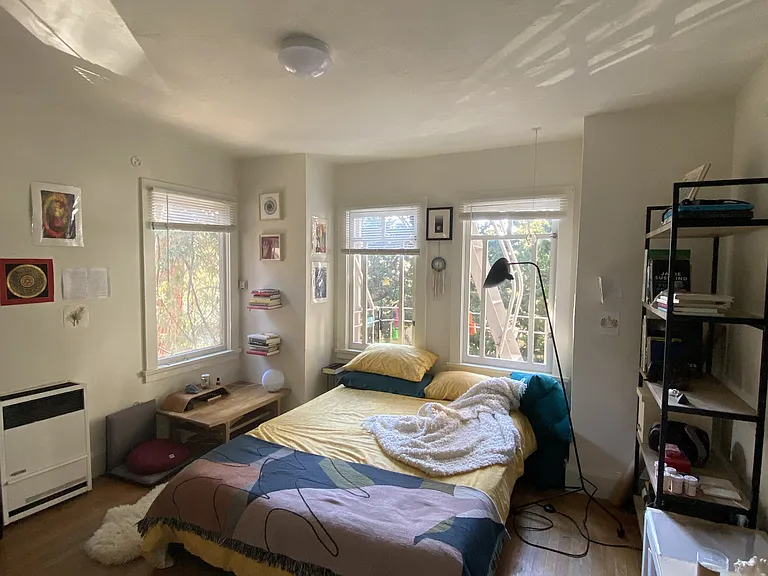 2522 Piedmont Ave #4 — Photo 1