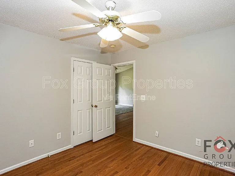 184 Brook Creek Dr — Photo 10