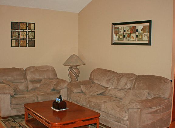 4th image of 3319 Rocky Mountain Dr