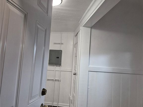 4th image of 4247 S Olive St