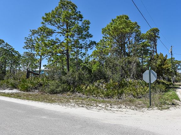 3rd image of 725 W Bay Shore Dr