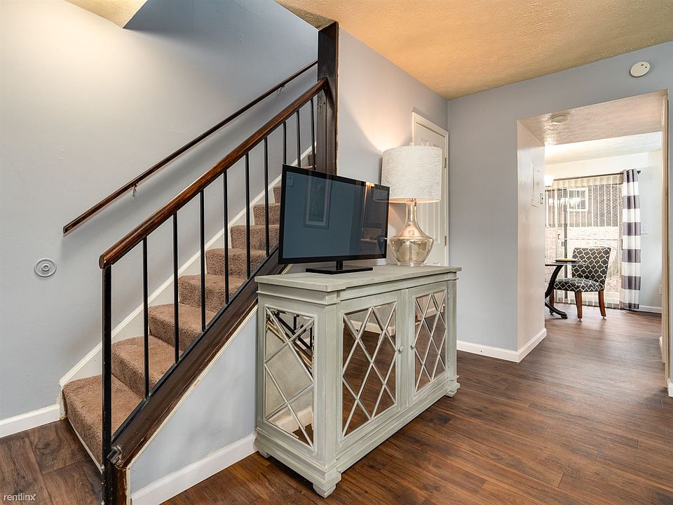 1st image of 2364 Parc Chateau Dr