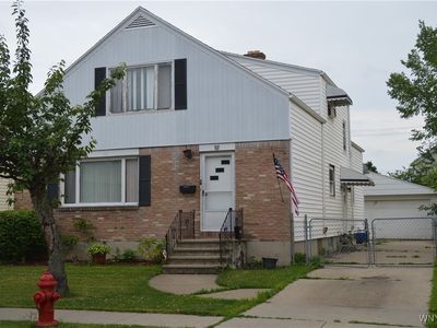 81 Elmhurst Pl, Buffalo, NY, 14216