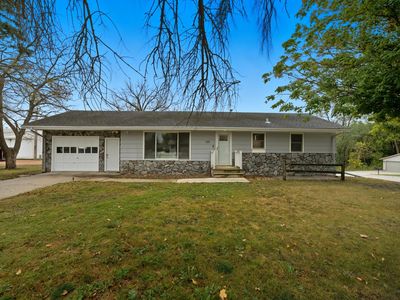 125 W Raven St, Belle Plaine, MN, 56011