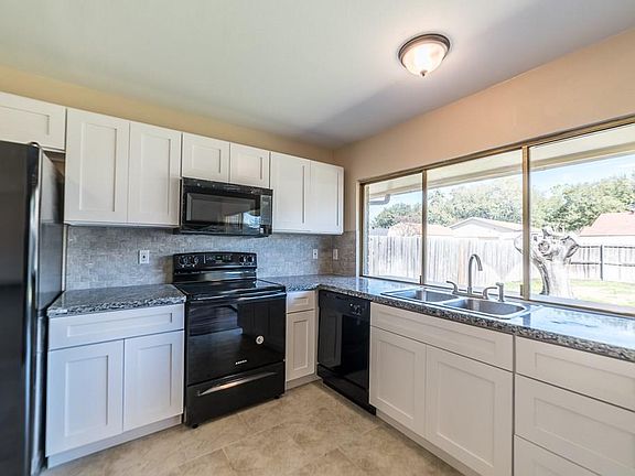 5th image of 309 Nettle Dr