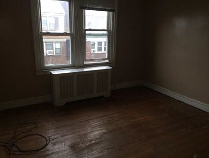 2nd image of 4209 Loring St